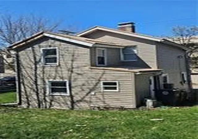 Photo 2 of Single family home for sale at 656 Elm Way, Oakmont, PA 15139 | MLS# 1763179 | Listing updated on 2026-08-27