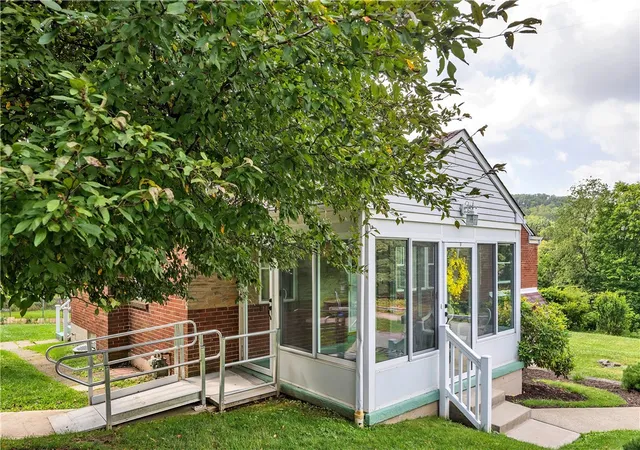 Photo 2 of Single family home for sale at 2714 Gould Dr, South Park, PA 15129 | MLS# 1763265 | Listing updated on 2026-08-26