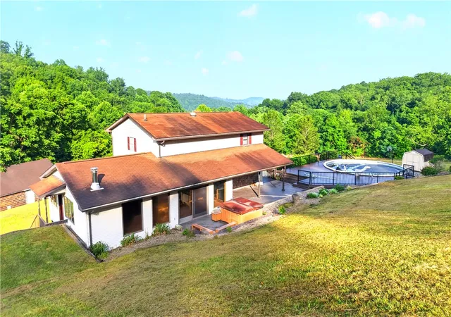 Photo 4 of House for sale at 218 Blosser Hl Rd, Springfield Twp, PA 15451 | MLS# 1763344 | Listing updated on 2026-08-18
