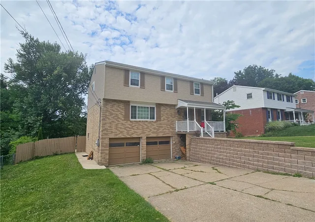 Photo 2 of Single family home for sale at 236 Shafer Rd, Coraopolis, PA 15108 | MLS# 1762608 | Listing updated on 2026-08-26