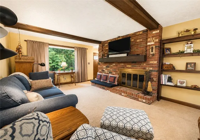 Photo 4 of Single family home for sale at 739 Melody Ln, Shenango Twp, PA 16101 | MLS# 1763409 | Listing updated on 2026-08-24