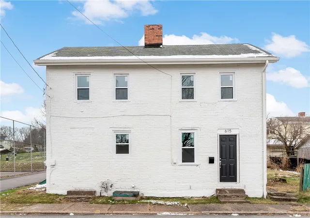 Photo 2 of Single family home for sale at 615 6th Avenue, Elizabeth, PA 15037 | MLS# 1763610 | Listing updated on 2026-08-20