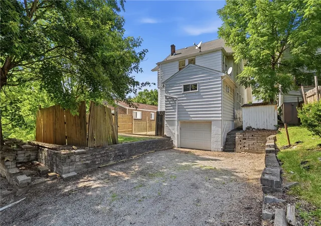 Photo 3 of House for sale at 3412 Gleason St, Mc Keesport, PA 15132 | MLS# 1752538 | Listing updated on 2026-09-21
