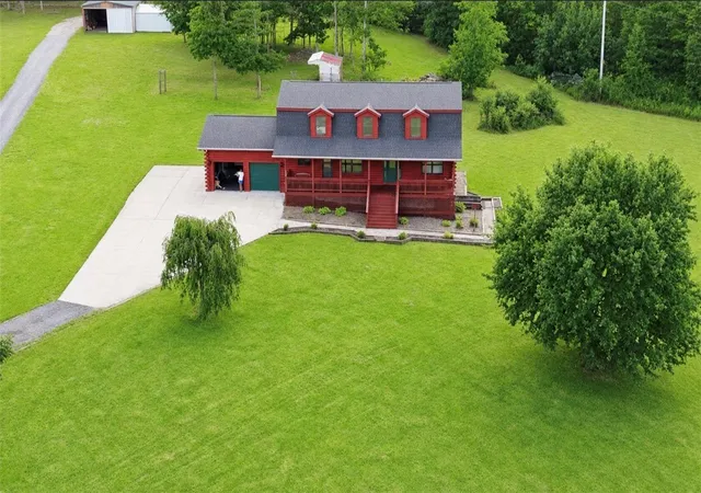 Photo 3 of Single family home for sale at 1301 Polk Hl Rd, Addison Twp, PA 15411 | MLS# 1763521 | Listing updated on 2026-10-06