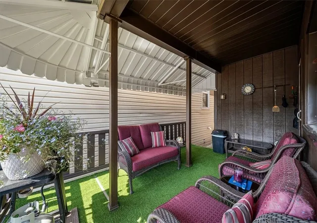 Photo 5 of Single family home for sale at 443 Carothers Ave, Carnegie, PA 15106 | MLS# 1763824 | Listing updated on 2026-08-12