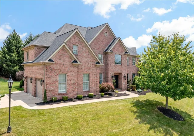 Photo 1 of Sale Pending at 8000 Sherwood Dr, Presto, PA 15142 | MLS# 1763308 | Listing updated on 2026-08-24