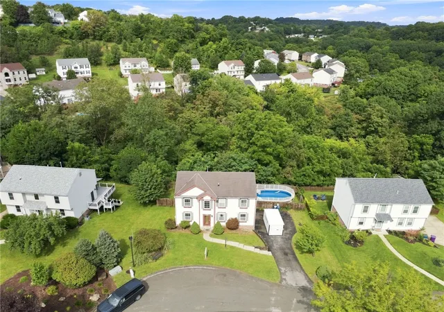 Photo 3 of Single family home for sale at 457 Lynn Ann Dr, New Kensington, PA 15068 | MLS# 1763926 | Listing updated on 2026-08-21