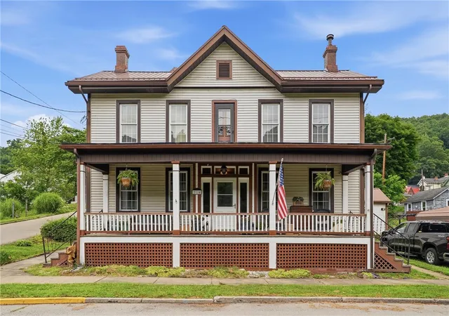 Photo 1 of Single family home for sale at 214 River Ave, Parker, PA 16049 | MLS# 1763823 | Listing updated on 2026-08-23