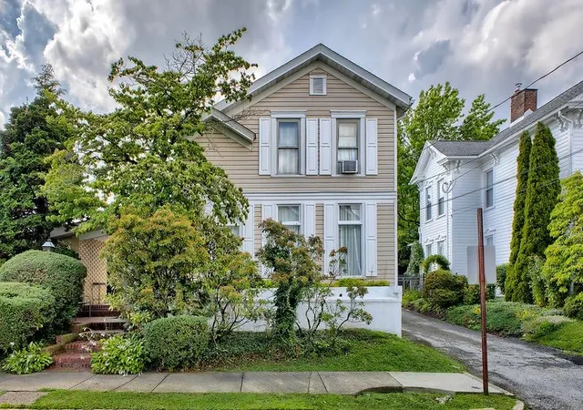 Photo 1 of Single family home for sale at 200 College Ave, Mt Pleasant Boro, PA 15666 | MLS# 1763942 | Listing updated on 2026-08-29