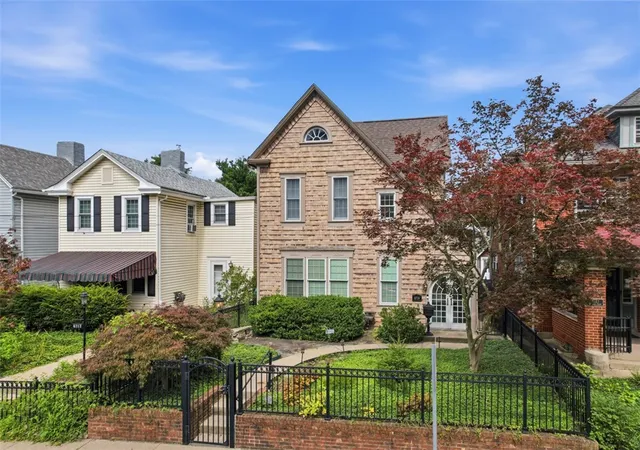 Photo 2 of Sale Pending at 6719 Reynolds St, Point Breeze, PA 15206 | MLS# 1764062 | Listing updated on 2026-08-22