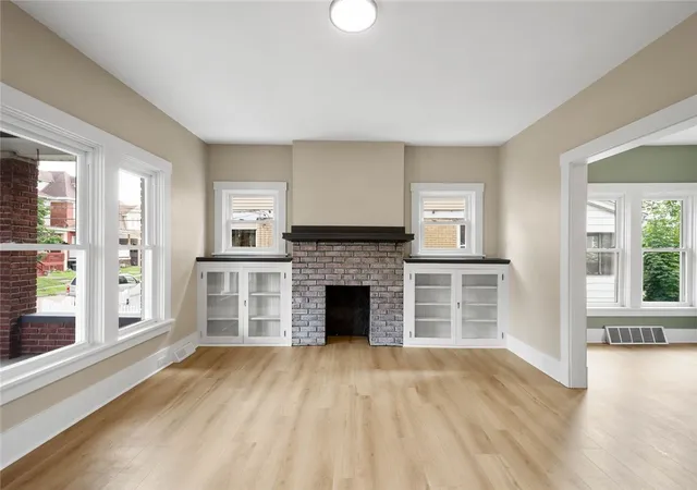 Photo 4 of Single family home for sale at 43 Evans Ave, Ingram, PA 15205 | MLS# 1763992 | Listing updated on 2026-08-27