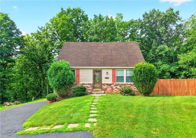 Photo 1 of Single family home for sale at 2645 Keats Dr, South Park, PA 15129 | MLS# 1764048 | Listing updated on 2026-08-25