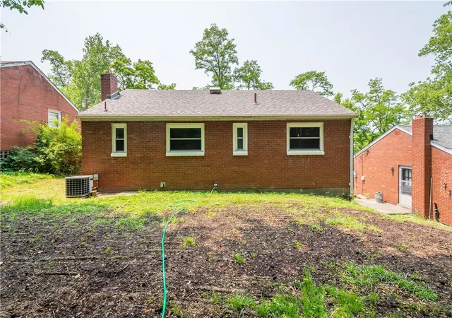 Photo 16 of Single family home for sale at 811 Jefferson, Mc Keesport, PA 15132 | MLS# 1763696 | Listing updated on 2026-08-11