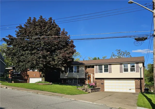 Photo 1 of Single family home for sale at 5163 Rosecrest Dr, Pittsburgh, PA 15201 | MLS# 1762942 | Listing updated on 2026-08-26