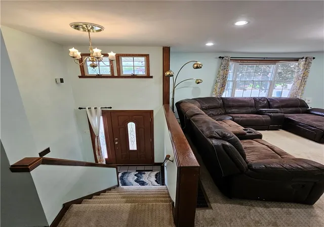 Photo 3 of Single family home for sale at 5163 Rosecrest Dr, Pittsburgh, PA 15201 | MLS# 1762942 | Listing updated on 2026-08-26