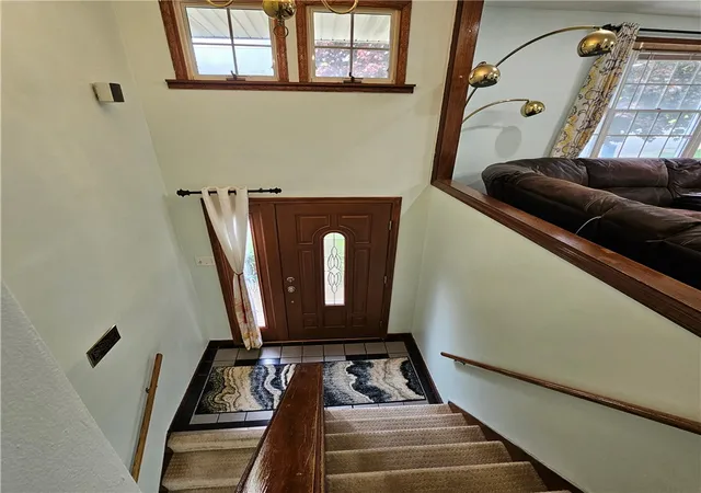 Photo 3 of Single family home for sale at 5163 Rosecrest Dr, Pittsburgh, PA 15201 | MLS# 1762942 | Listing updated on 2026-08-26
