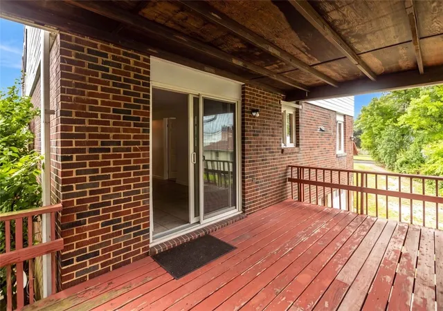 Photo 3 of Sale Pending at 26 Mohawk, Hempfield Twp, PA 15601 | MLS# 1764273 | Listing updated on 2026-08-11