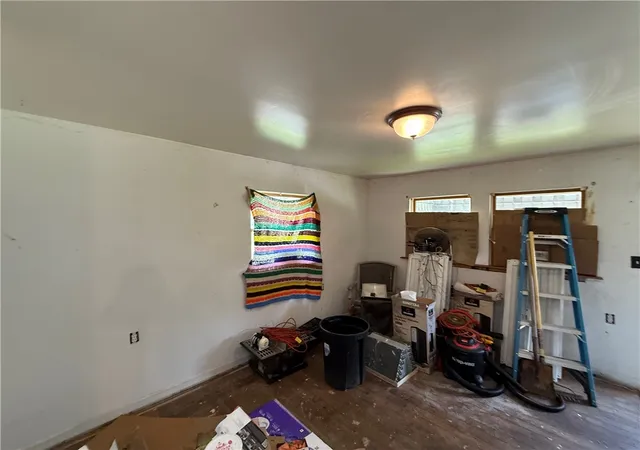 Photo 4 of Sale Pending at 6006 Soltis Dr, Clairton, PA 15025 | MLS# 1764072 | Listing updated on 2026-08-24