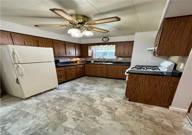 Photo 3 of Sale Pending at 209 Crest Ave, Charleroi, PA 15022 | MLS# 1764186 | Listing updated on 2026-08-21