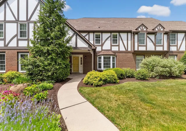 Photo 1 of Sale Pending at 205 Allenberry Cir, Pittsburgh, PA 15234 | MLS# 1764411 | Listing updated on 2026-08-27