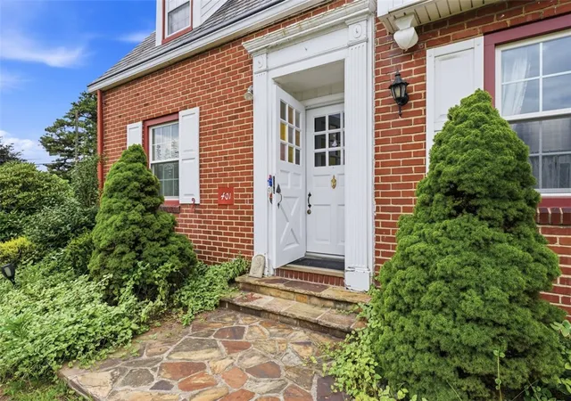 Photo 3 of Sale Pending at 401 Jamaica Ave, Pittsburgh, PA 15229 | MLS# 1764415 | Listing updated on 2026-08-20