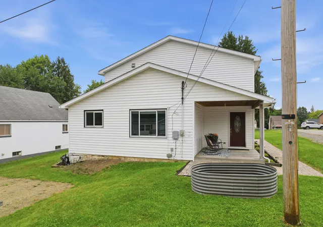 Photo 49 of Single family home for sale at 120 Oregon Ave, Vandergrift, PA 15690 | MLS# 1764442 | Listing updated on 2026-09-21