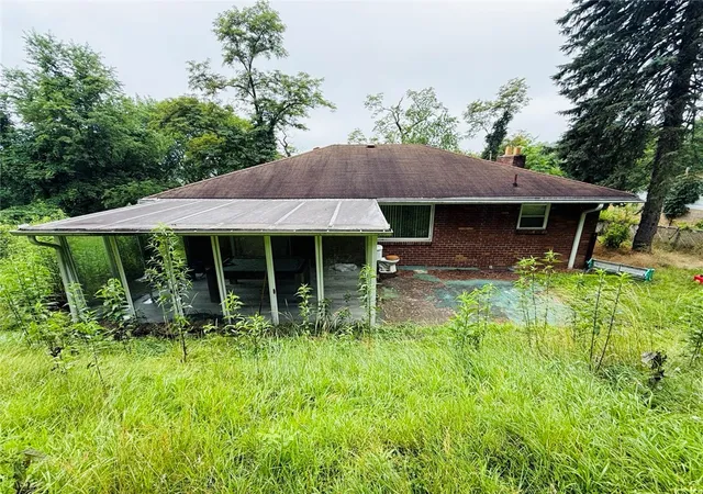Photo 3 of Single family home for sale at 1060 Lawndale, Homewood Brushton, PA 15221 | MLS# 1763242 | Listing updated on 2026-08-25