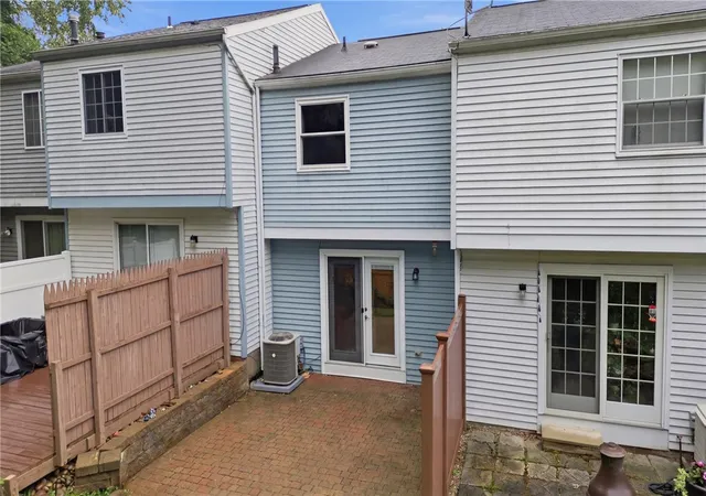 Photo 5 of Townhouse for sale at 151 Ligonier Ln, Plum Boro, PA 15068 | MLS# 1764073 | Listing updated on 2026-08-14