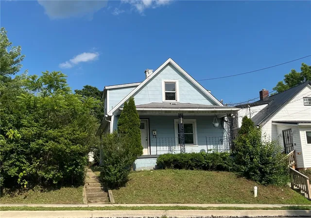 Photo 2 of Single family home for sale at 255 Hamilton Ave, Farrell, PA 16121 | MLS# 1764743 | Listing updated on 2026-08-29