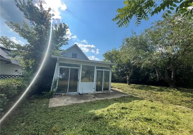 Photo 3 of Single family home for sale at 255 Hamilton Ave, Farrell, PA 16121 | MLS# 1764743 | Listing updated on 2026-08-29