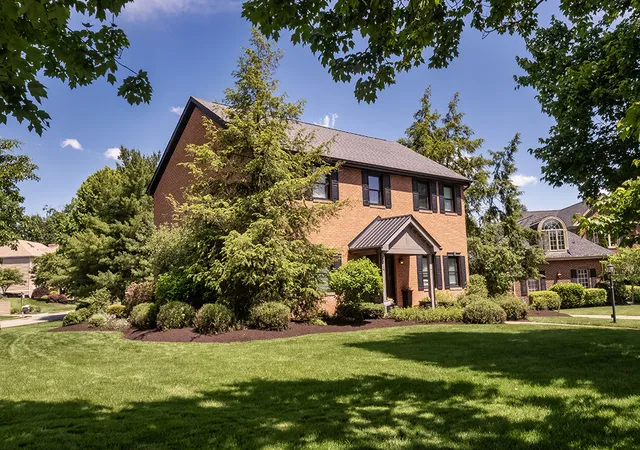 Photo 2 of Sale Pending at 501 Camberly Ct, Mars, PA 16046 | MLS# 1764847 | Listing updated on 2026-08-19