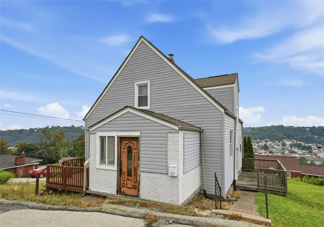 Photo 2 of Single family home for sale at 2802 A St, Mc Keesport, PA 15133 | MLS# 1764914 | Listing updated on 2026-08-07