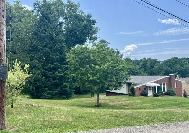 Photo 3 of Sale Pending at 3219 Valewood Dr, Munhall, PA 15120 | MLS# 1764964 | Listing updated on 2026-08-20