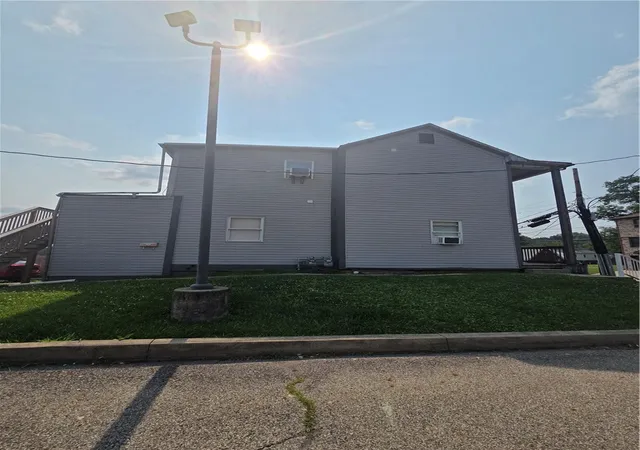 Listing Photo 4 - Condo for sale in building located at 23 W College St, Canonsburg, PA 15317