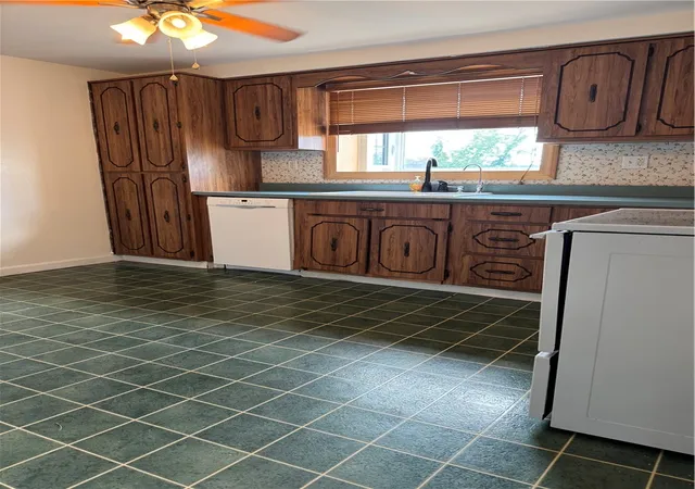 Photo 3 of Single family home for sale at 1009 Alexander Ave, Monessen, PA 15062 | MLS# 1765134 | Listing updated on 2026-08-22