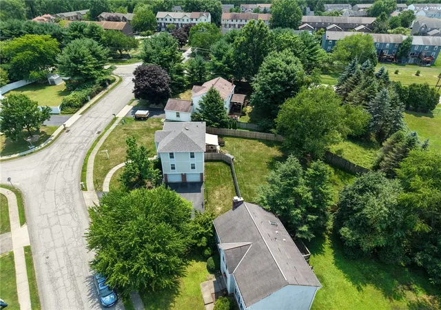 Photo 2 of Single family home for sale at 102 Bayberry Ln, Cranberry Twp, PA 16066 | MLS# 1765060 | Listing updated on 2026-09-19