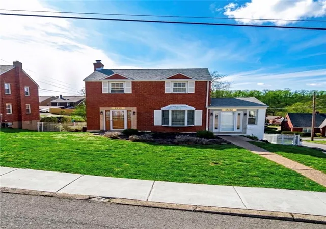Photo 1 of Single family home for sale at 1532 Greencrest Dr, Brookline, PA 15226 | MLS# 1764951 | Listing updated on 2026-08-24
