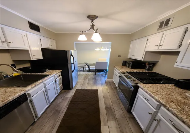 Photo 5 of Sale Pending at 1335 Forest Green Dr, Coraopolis, PA 15108 | MLS# 1765015 | Listing updated on 2026-08-24