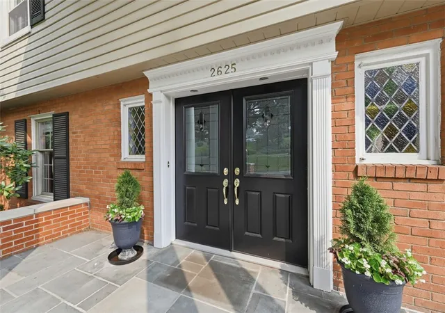 Photo 3 of Single family home for sale at 2625 Fairgreen Dr, Pittsburgh, PA 15241 | MLS# 1765367 | Listing updated on 2026-08-17