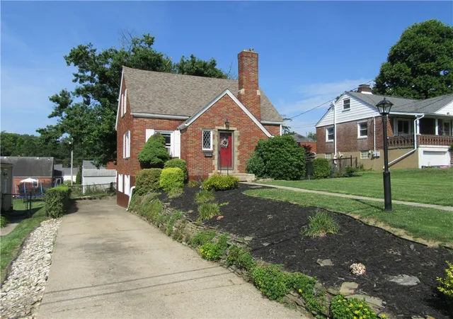 Photo 3 of Single family home for sale at 4814 Roberta Dr, Whitehall, PA 15236 | MLS# 1765438 | Listing updated on 2026-08-17