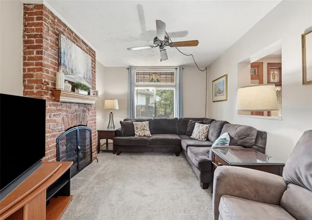 Photo 4 of Single family home for sale at 323 Alice St, Bon Air, PA 15210 | MLS# 1765488 | Listing updated on 2026-08-19