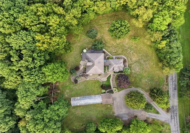 Photo 3 of Single family home for sale at 3023 Fairview Rd, Gibsonia, PA 15044 | MLS# 1765277 | Listing updated on 2026-08-25