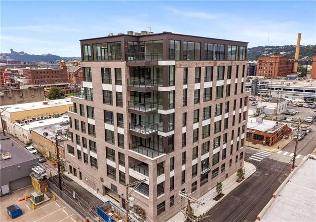 Photo 3 of Condo for sale at 2330 Penn Ave #304, Pittsburgh, PA 15222 | MLS# 1765238 | Listing updated on 2026-08-26