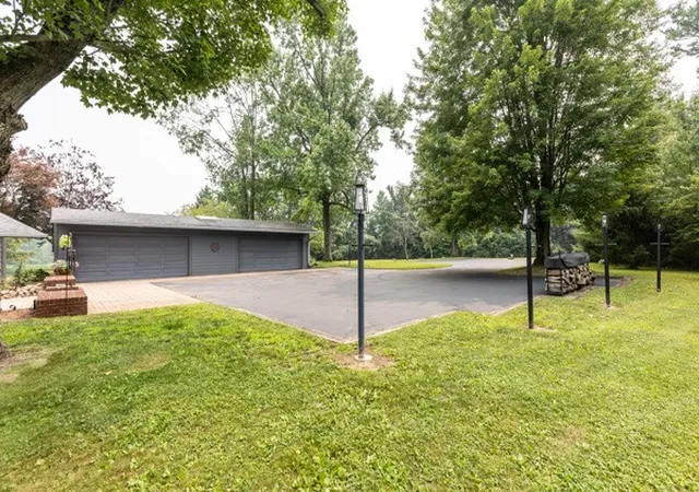 Photo 4 of Single family home for sale at 26 Lois Ln, Mercer, PA 16137 | MLS# 1765547 | Listing updated on 2026-08-30