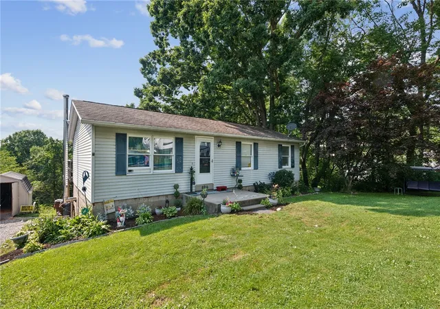 Photo 2 of Manufactured home for sale at 696 Knoll Ln, Upper Burrell, PA 15613 | MLS# 1765555 | Listing updated on 2026-08-16