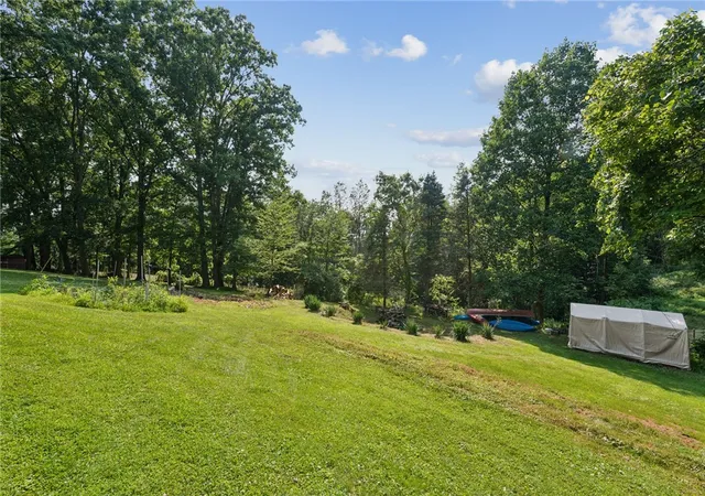 Photo 3 of Manufactured home for sale at 696 Knoll Ln, Upper Burrell, PA 15613 | MLS# 1765555 | Listing updated on 2026-08-16