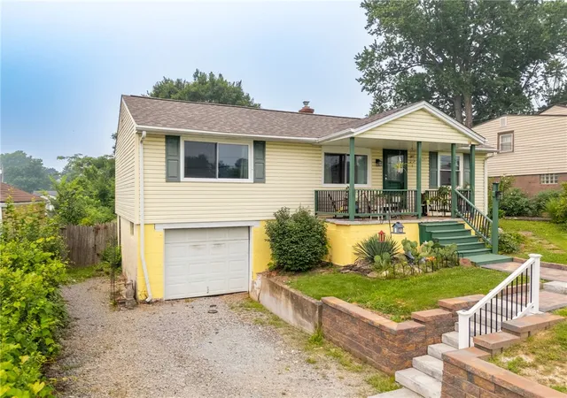 Photo 2 of Single family home for sale at 2138 Leo St, North Huntingdon, PA 15642 | MLS# 1765633 | Listing updated on 2026-08-22