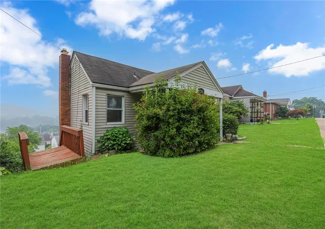Photo 2 of Sale Pending at 1703 Pierce St, Aliquippa, PA 15001 | MLS# 1765820 | Listing updated on 2026-08-25