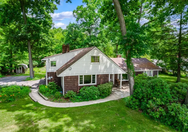 Photo 2 of Single family home for sale at 127 Weckerly Rd, Penn Twp, PA 16002 | MLS# 1765830 | Listing updated on 2026-08-26