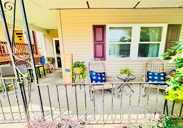 Photo 3 of Single family home for sale at 140 Boroview Ave, Carnegie, PA 15106 | MLS# 1765694 | Listing updated on 2026-08-23